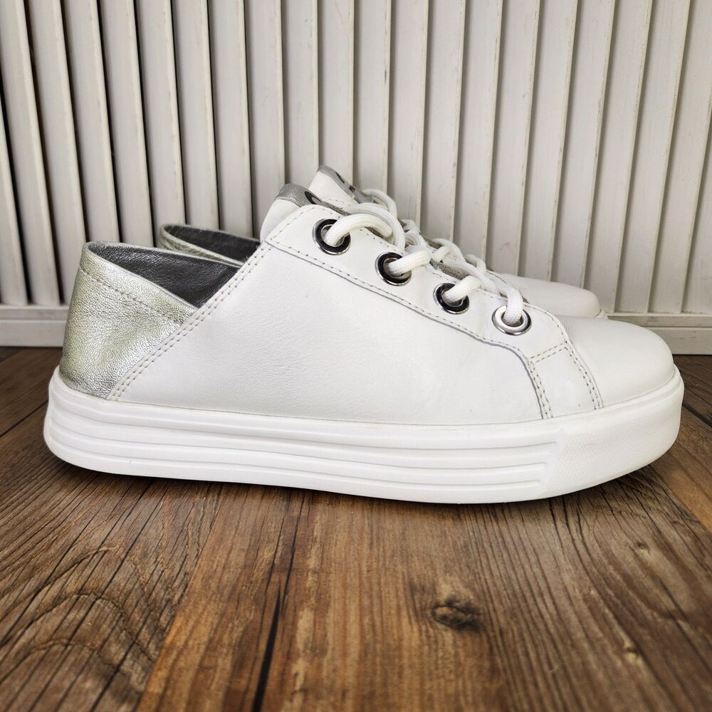 Earth Rosewood Cedarwood Womens Sz 8.5 M White Leather Lifestyle Sneakers Shoes